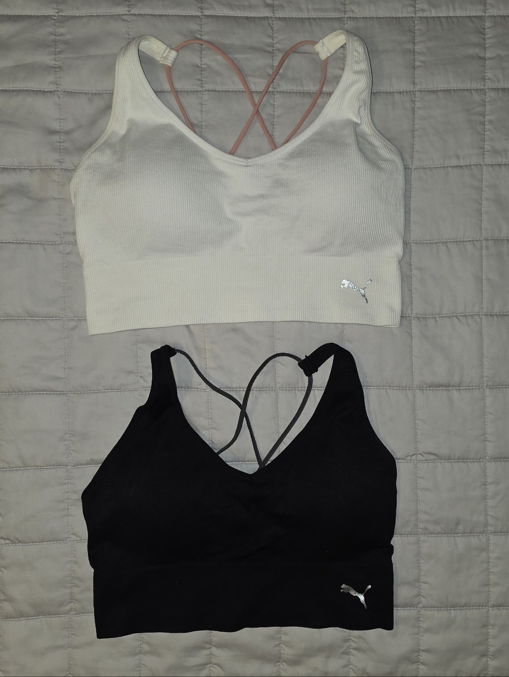 Puma White & Black Crisscross Strap Seamless Sports Bras